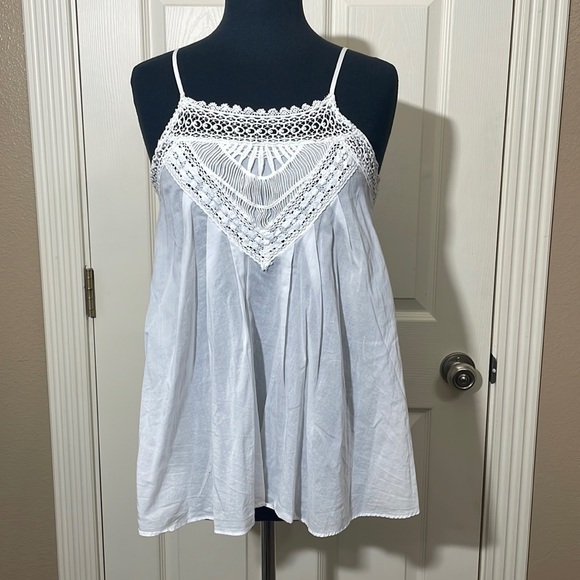 Victoria's Secret Tops - Victoria Secret white tank top
